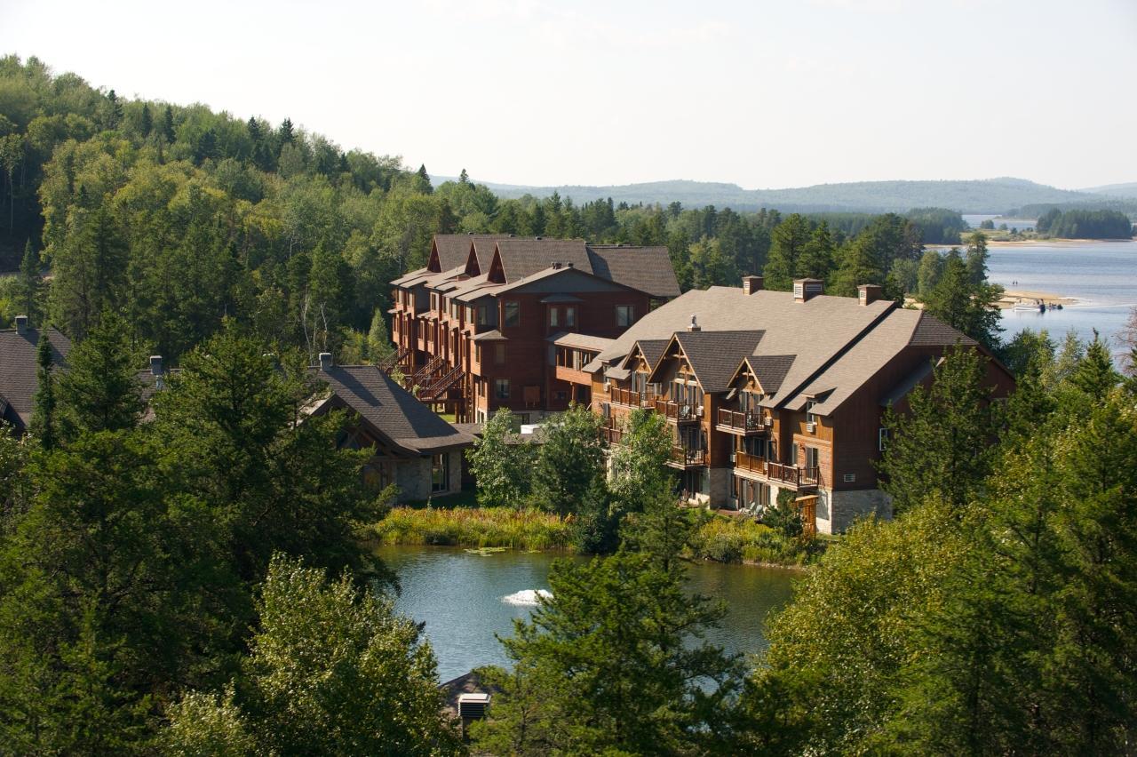 Les Condos Du Lac Taureau- Rooms&Condos Saint-Michel Extérieur photo