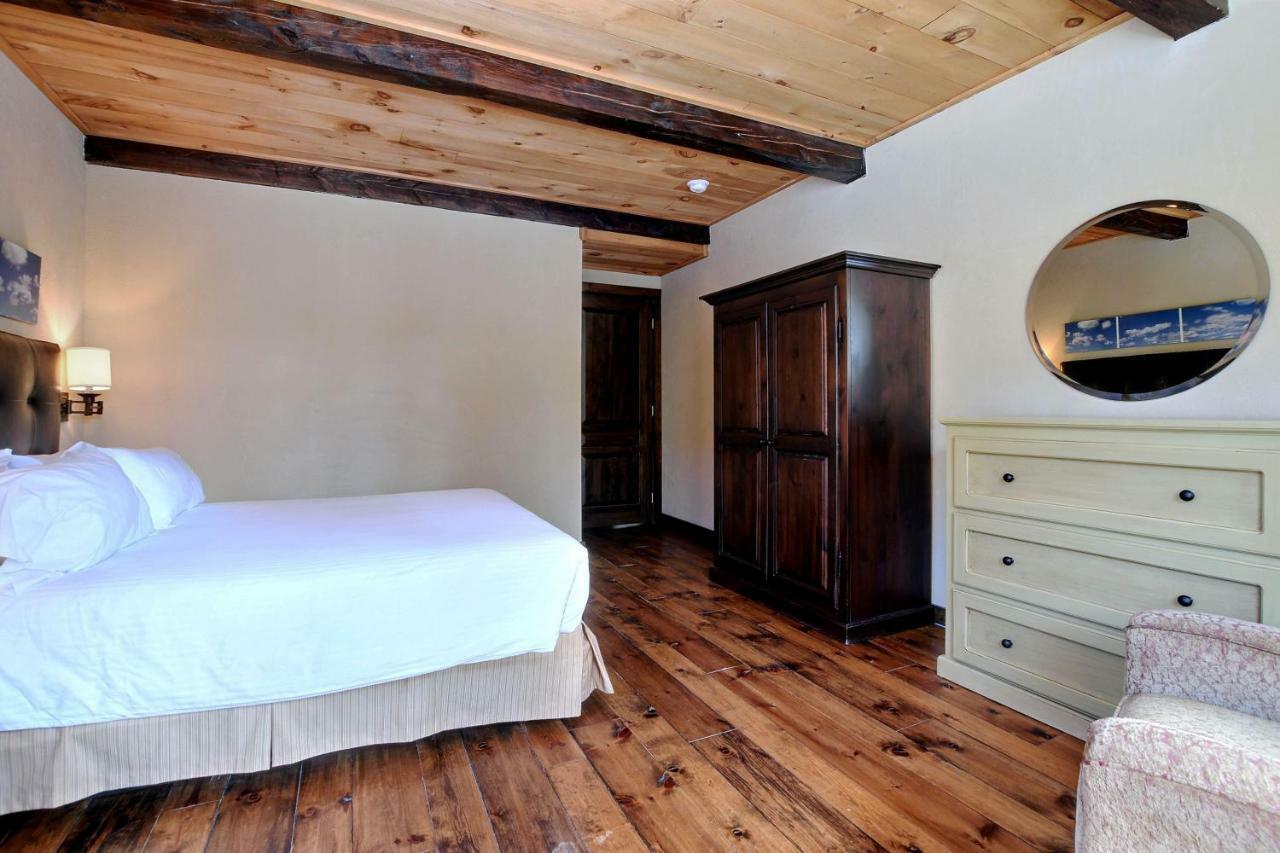 Les Condos Du Lac Taureau- Rooms&Condos Saint-Michel Extérieur photo