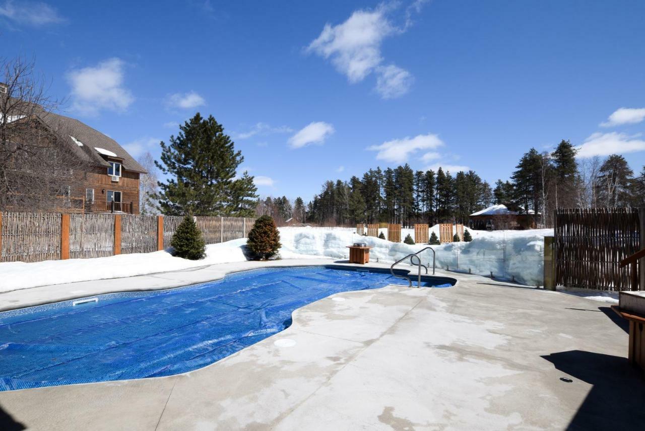 Les Condos Du Lac Taureau- Rooms&Condos Saint-Michel Extérieur photo